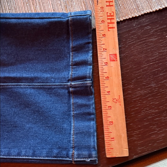 LC Lauren Conrad high waisted Dark Blue wide Leg Jeans NWOT’s - Picture 7 of 16